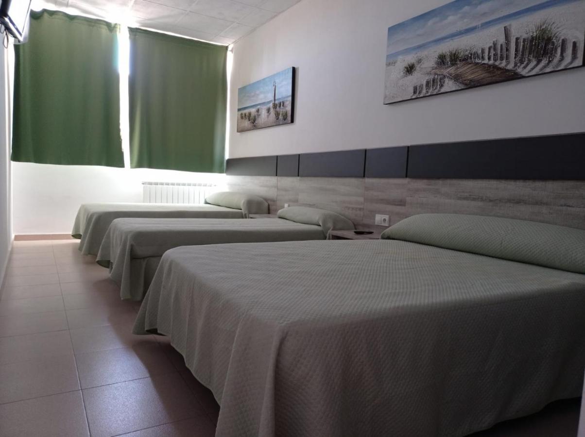 מונריאל דל קאמפו Hostal Brin מראה חיצוני תמונה